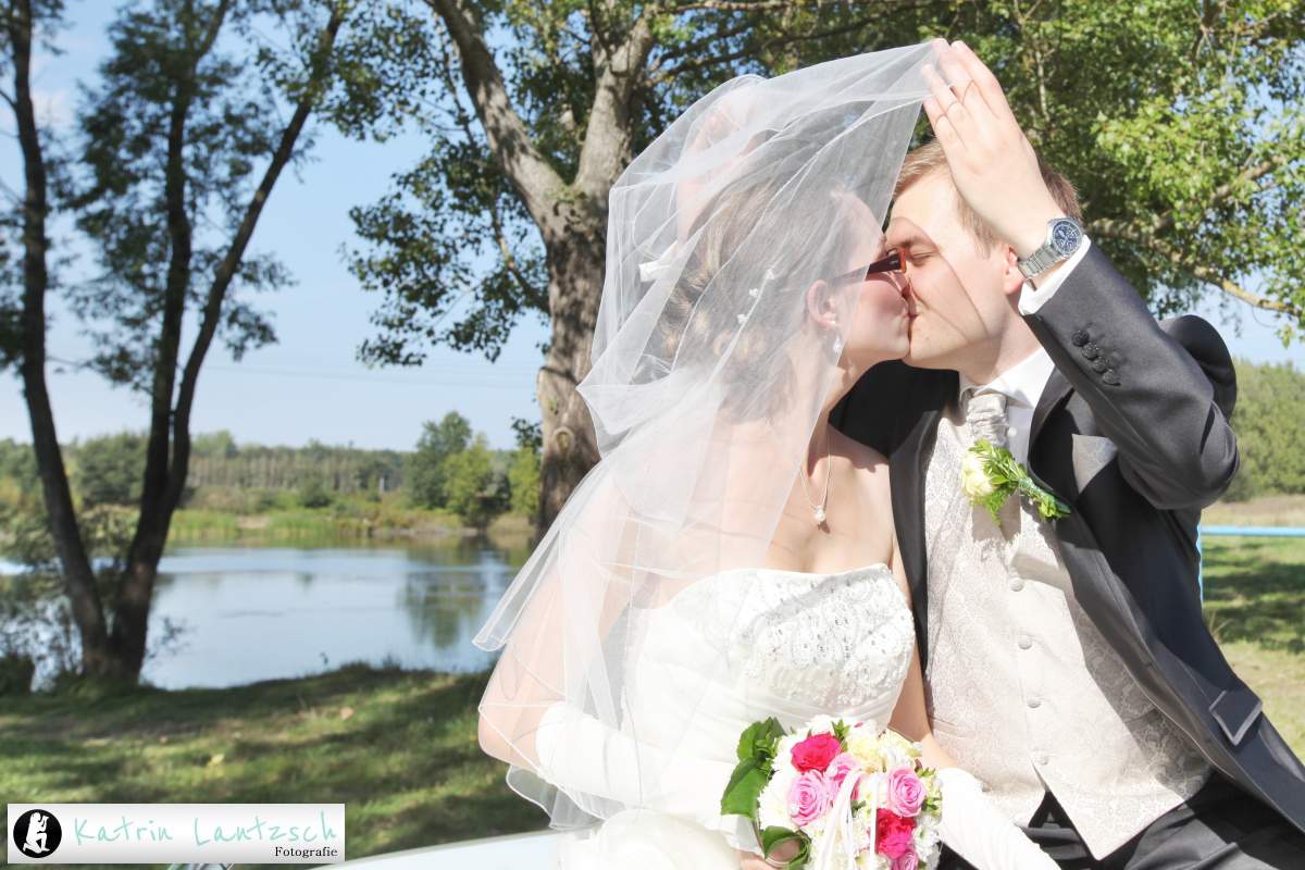  Standesamtliche Trauung in Pegau von Carolin und Stefan - Hochzeitsfoto 1